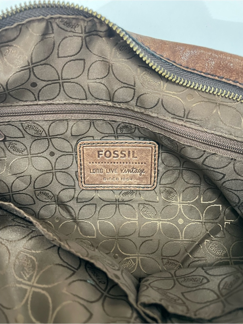 Fossil Long Live Vintage 75082 Distressed Brown Leather Pocket Purse Handbag - Picture 6 of 7